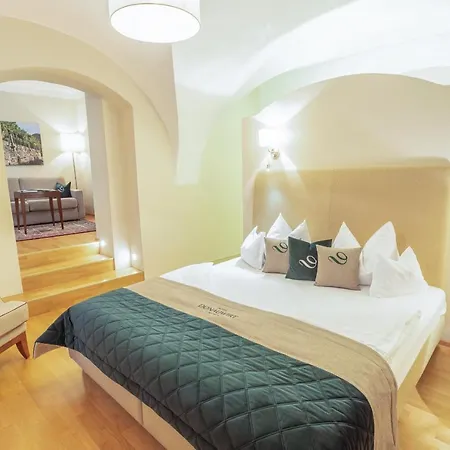 Hotel Donauwirt - Garni 4*