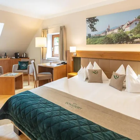 Hotel Donauwirt - Garni 4*