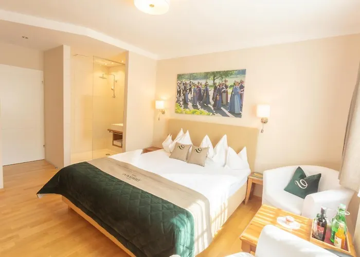 Donauwirt - Garni מלון