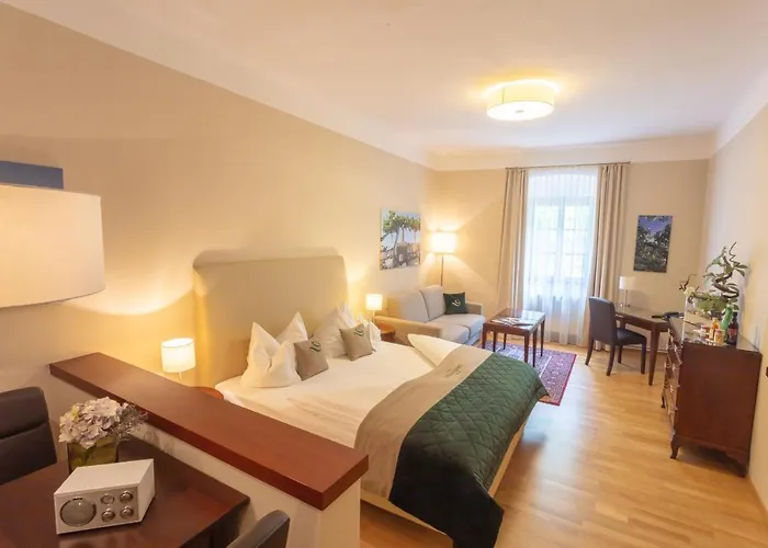 Donauwirt - Garni וויסנקירשן אין דר וואכאו