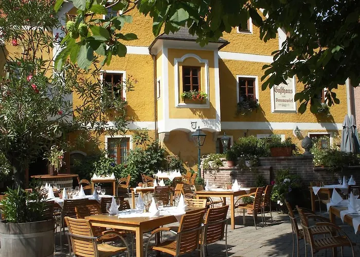 מלון Donauwirt - Garni 4*