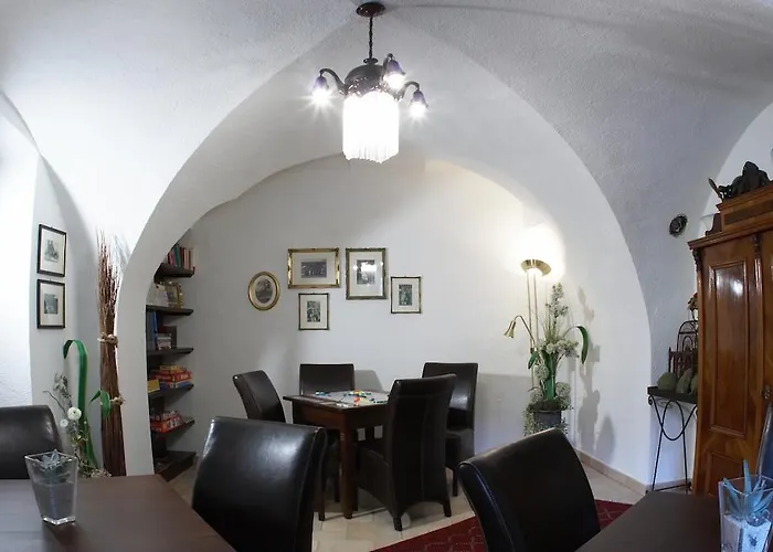 Donauwirt - Garni וויסנקירשן אין דר וואכאו