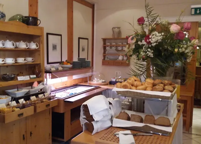 Donauwirt - Garni מלון